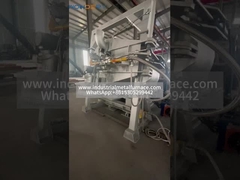 가스는 2톤의 알루미늄 용매 가방을 내놓았습니다.